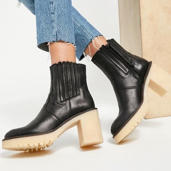 Dolce Vita Caster H2O Waterproof Bootie Chunky soles Y2K Black leather size 10 - Picture 11 of 11